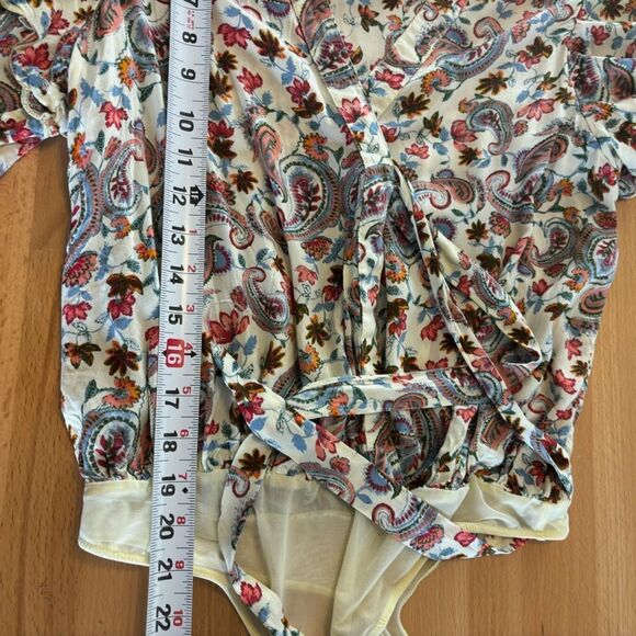 Free People Women’s small Cream Brown Paisley Plunge Bodysuit Flutter - Picture 13 of 14